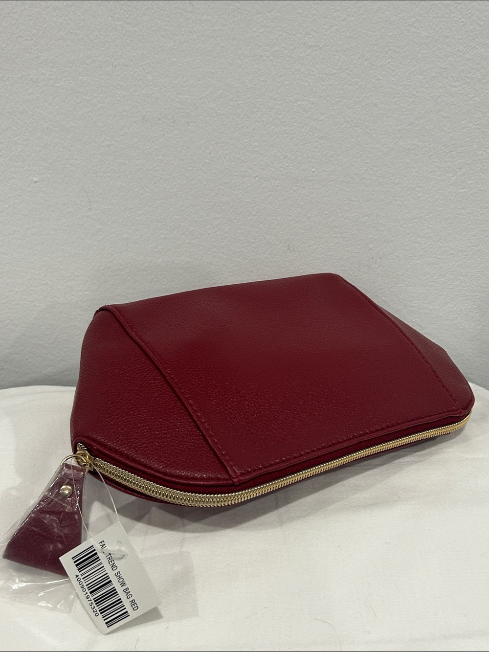Brand new burgundy Cosmetic pouch - Picture 3 of 5